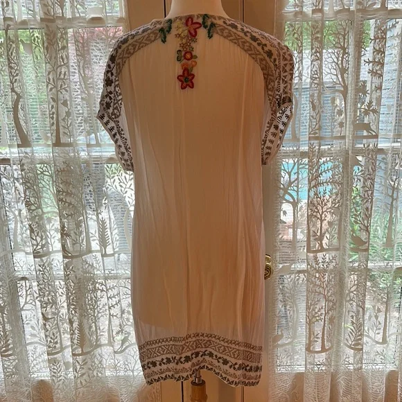 Johnny Was Red and White Graphic Tunic - Picture 4 of 8